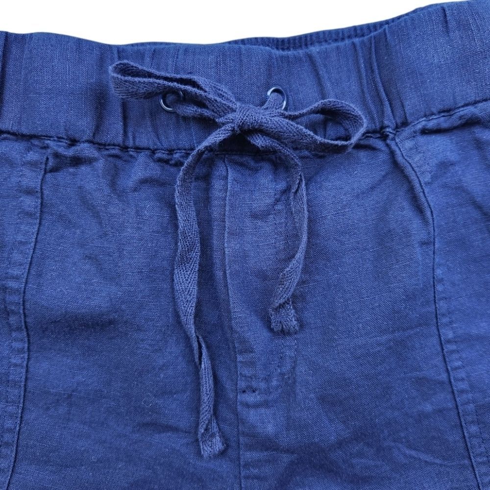 New York & Company Navy Blue Women's Cuffed Shorts Size Medium Elastic Waistband - Picture 5 of 13